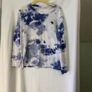 Abercrombie Kids Navy and White Long Sleeve Tee size 5/6